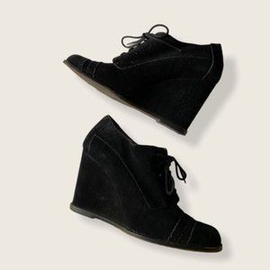 Vince Camuto lace up wedge heel black size 9 booties